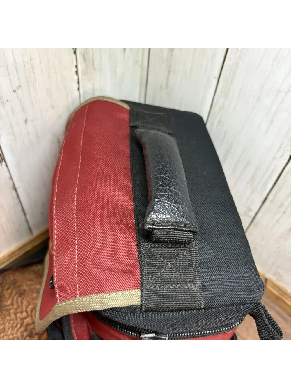 Lowepro Camera Bag Padded Handle Strap Maroon Carry Tote Case Outdoor Hiking